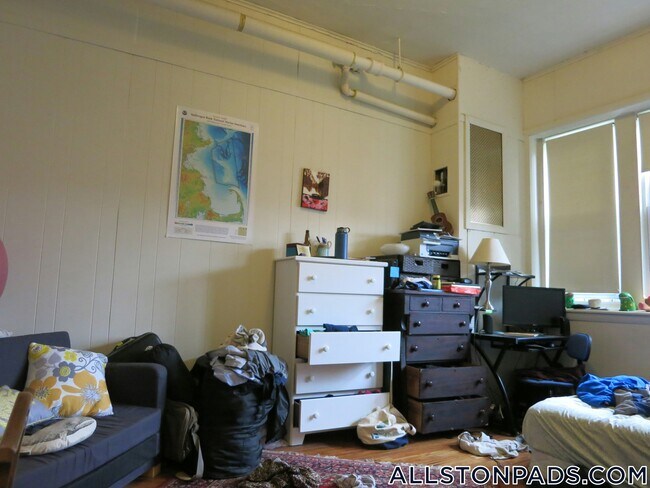 Foto del edificio - 109 Brainerd Rd