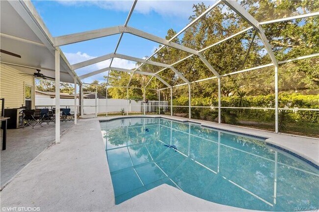 Foto del edificio - 4907 Country Aire Ln