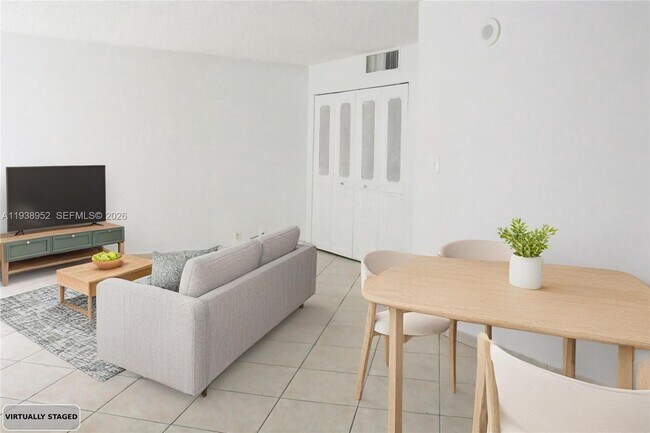 Foto del edificio - 16919 N Bay Rd