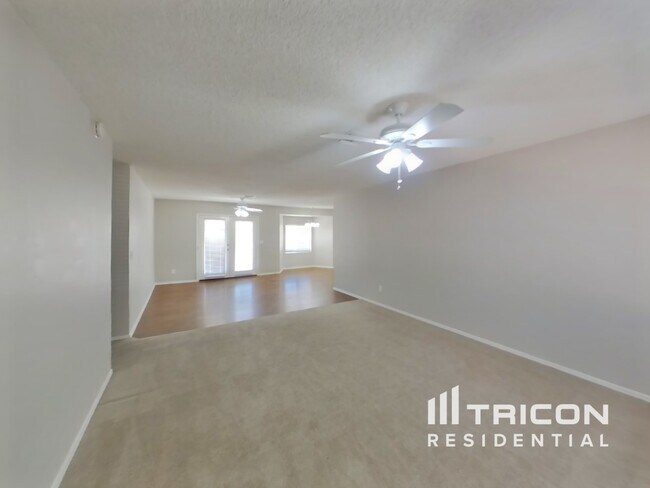 Foto del edificio - 8931 W Cinnabar Ave