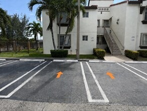 Building Photo - 1195 NW 125th Ct