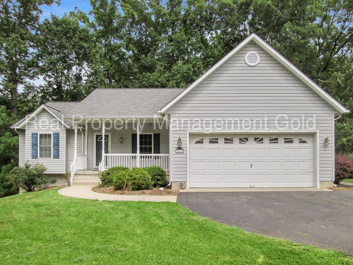 Primary Photo - 22684 Rue Woods Dr