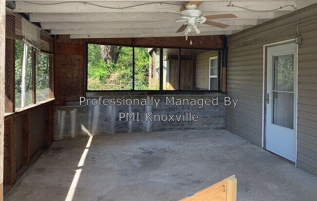 Building Photo - 377 Robertsville Rd