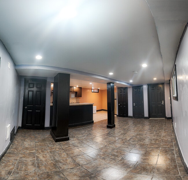 Building Photo - 26 Wilmore St