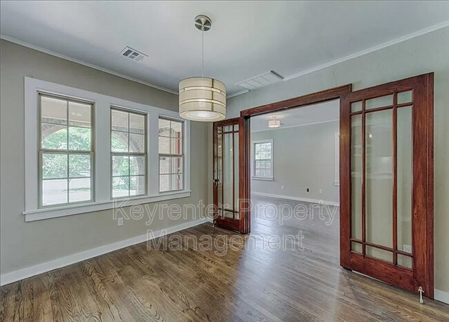 Building Photo - 2524 NW 13th St