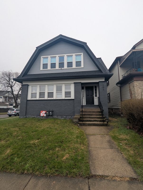 Foto principal - 253 Tacoma Ave
