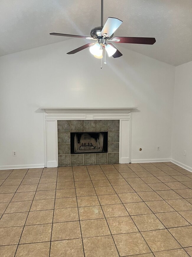 Building Photo - 5409 Sugarmill Dr