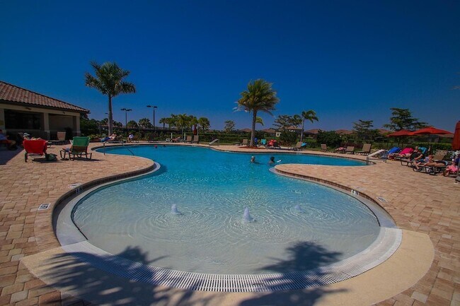 Foto del edificio - 8309 Grand Estuary Trail