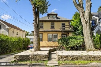 Building Photo - 46 Richland Rd