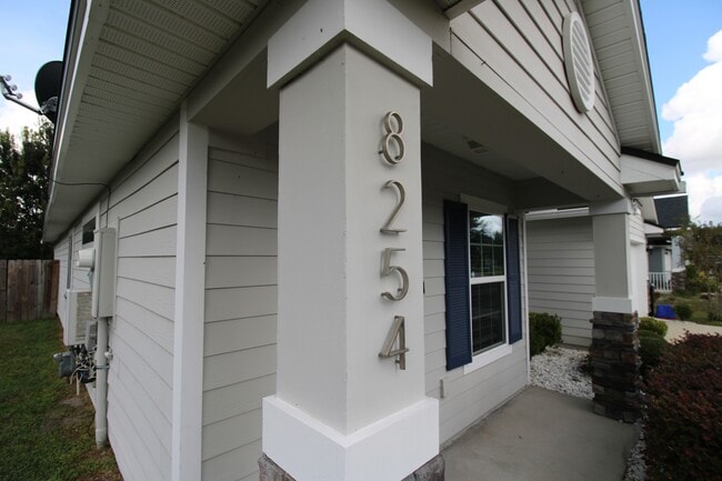 Foto del edificio - 8254 NW 52nd St