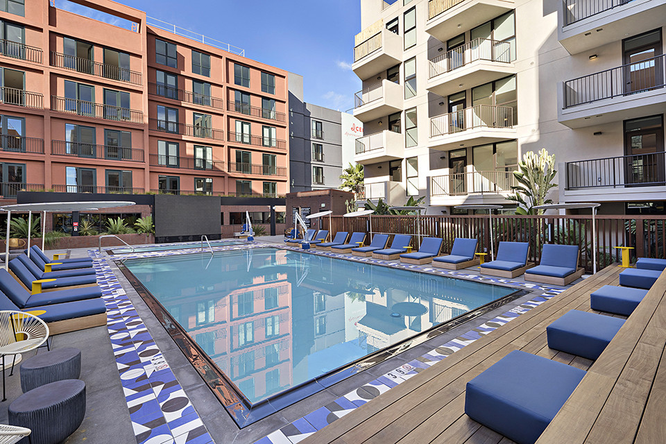 El Centro Apartments and Bungalows Apartments - Los ...