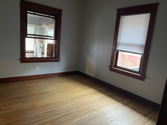 Foto del edificio - 906 Lebanon St