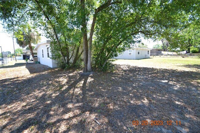Building Photo - 9246 Overlook Dr