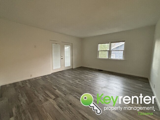 Building Photo - 5341 S Trafton St