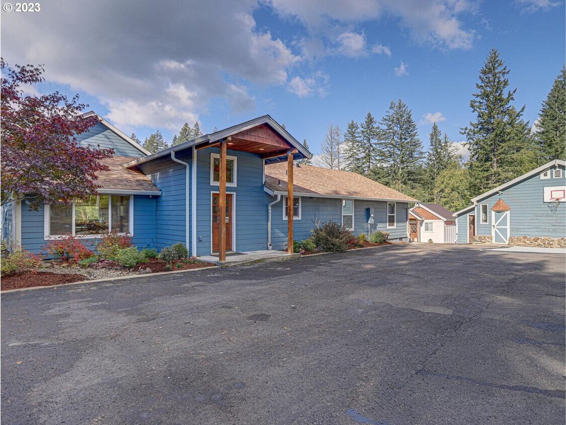 Primary Photo - Large Unique Property Offering True Countr...
