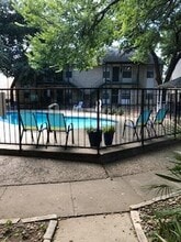 Building Photo - 1624 Aquarena Springs Dr