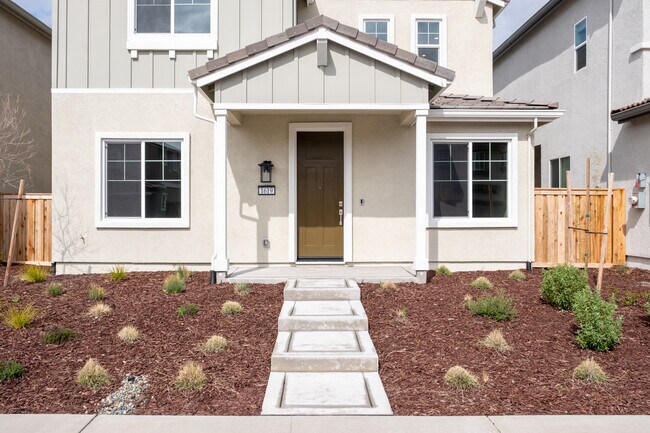 Building Photo - 1619 N Breezy Meadow Dr