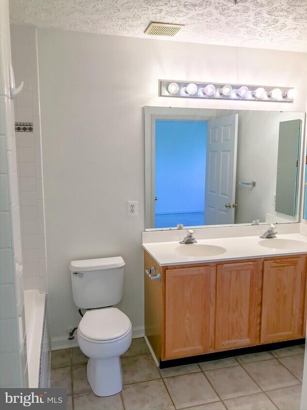 Foto principal - 931 Felicia Ct