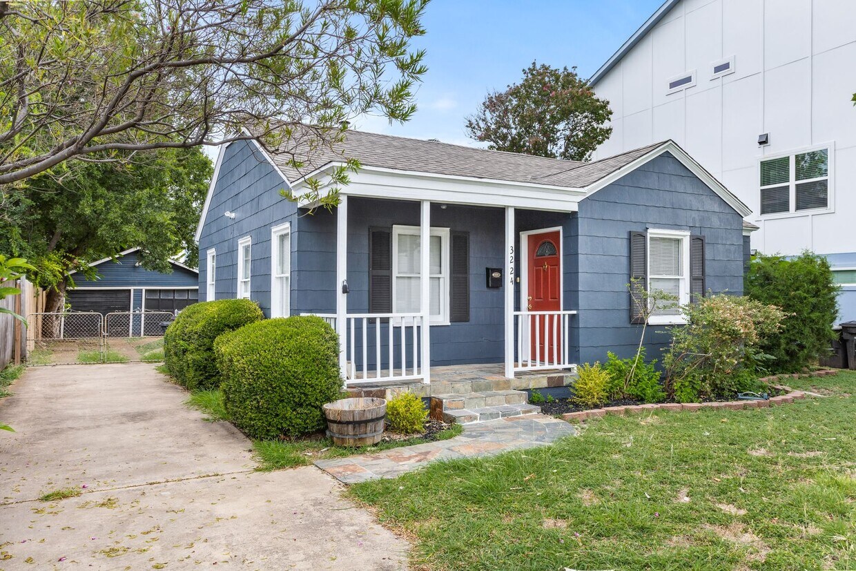 Foto principal - 3224 Forest Park Blvd