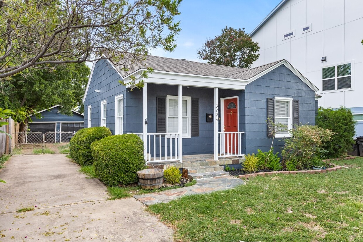 Primary Photo - 3224 Forest Park Blvd