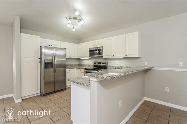 Foto del edificio - 3 br, 2 bath House - 2806 94Th Street E UNIT