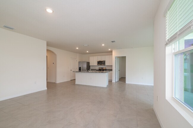 Building Photo - 47 Hickory Course Way