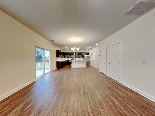 Foto del edificio - 137 Hazel Pk Dr