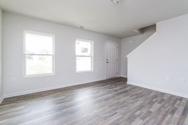 Building Photo - 859 Ashbury Ln