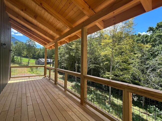 Foto del edificio - Cabin Life. Modern Comfort. Mountain Escape.
