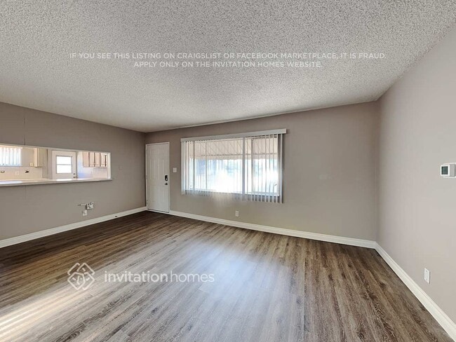 Foto del edificio - 852 N Parkside Dr