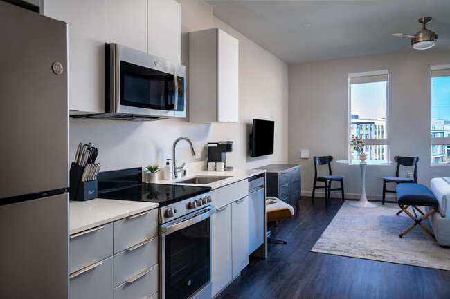 Building Photo - 2080 Basecamp Way