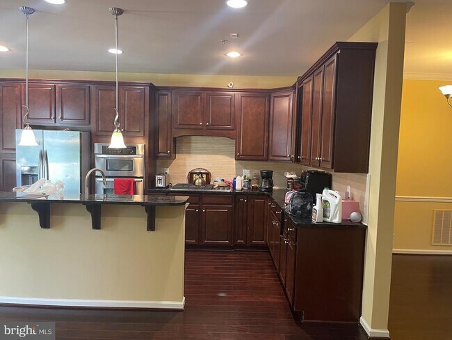 Building Photo - 1525 Rabbit Hollow Pl