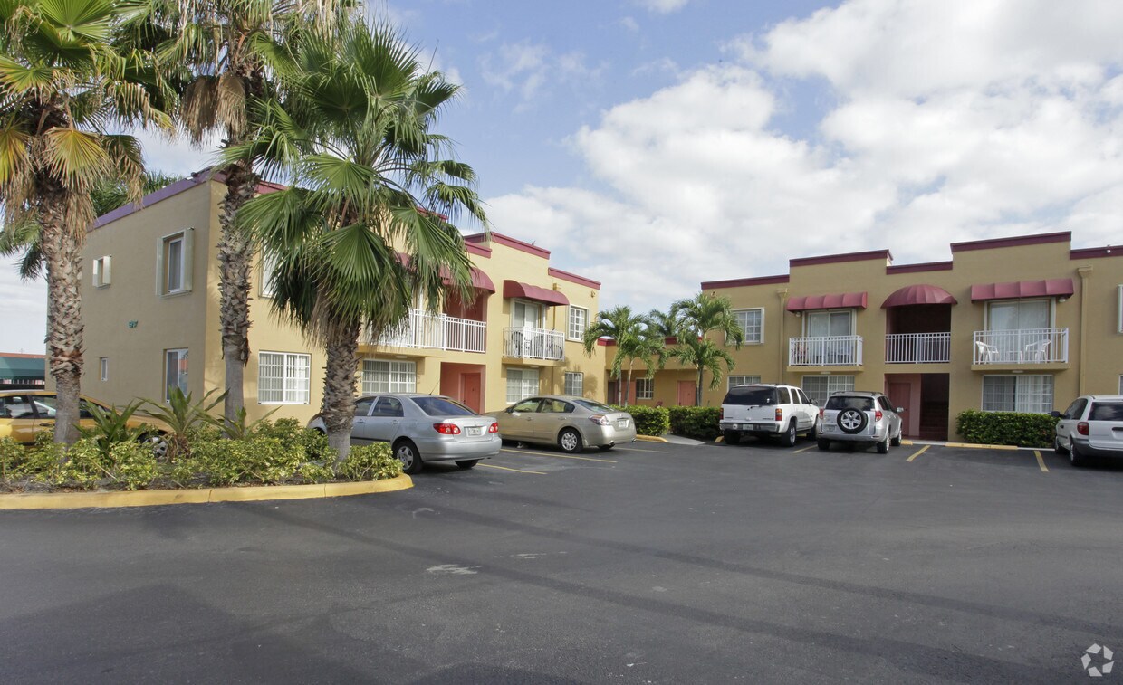 Foto del edificio - Mary's Apartments