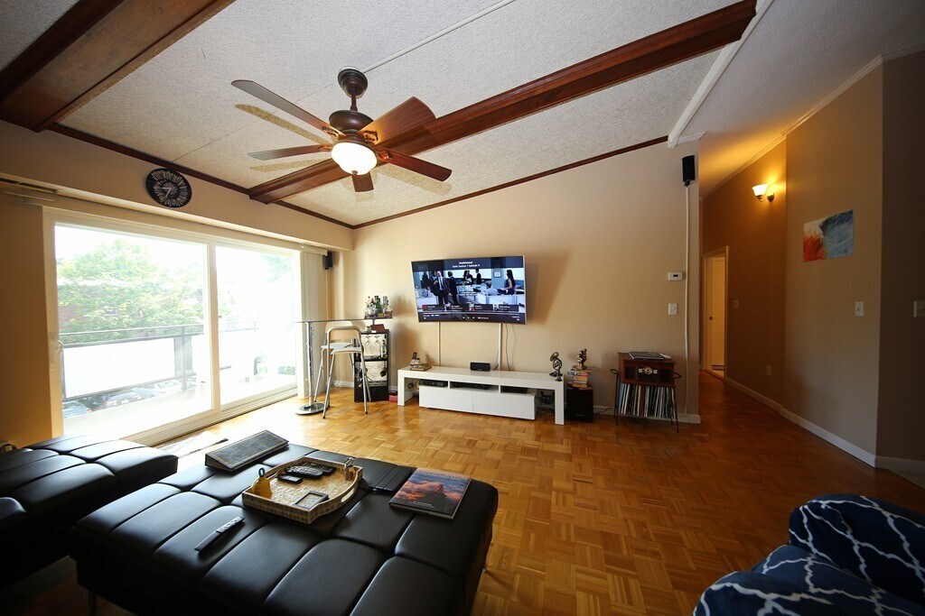 57 Broadlawn Park Unit 24B, Chestnut Hill, MA 02467 Condo for Rent in