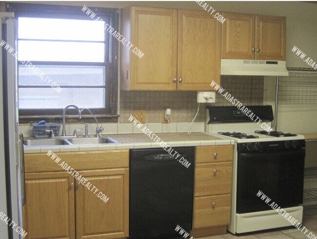 Foto del edificio - 1508 N 1732 Rd