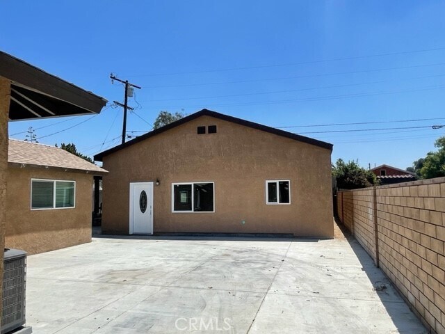 Building Photo - 2939 N Lugo Ave