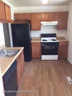 Foto del edificio - 28 Wayside Ct