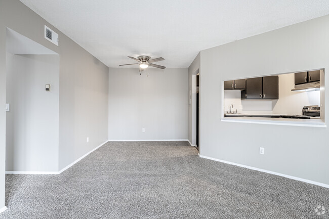 2BD, 1BA - 1,150SF - Dining Room - Milan Pines