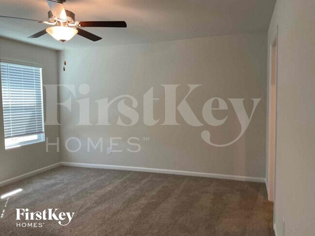 Foto del edificio - 10743 Rivergate Dr NW