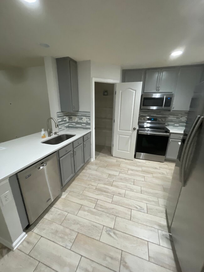Building Photo - 159 Merlot Way