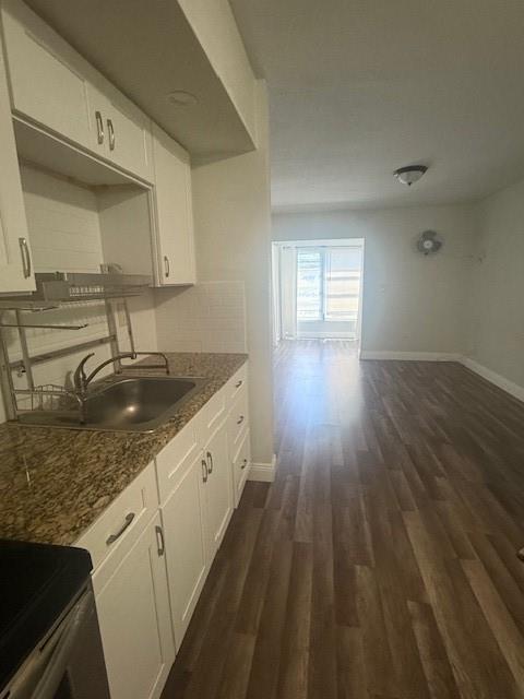 Primary Photo - 2710 Riverside Dr