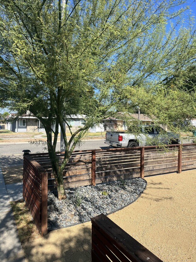 Photo - 6666 Evelyn Pl House