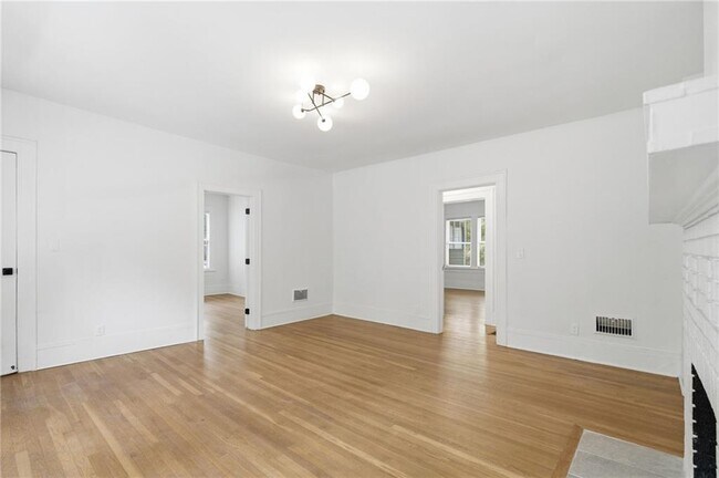 Foto del edificio - 417 8th St NE