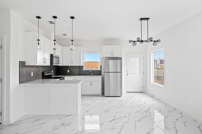 Building Photo - 11502 N 24th St