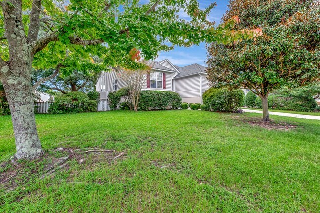 Foto del edificio - Pond Lot in Seaside Farms!