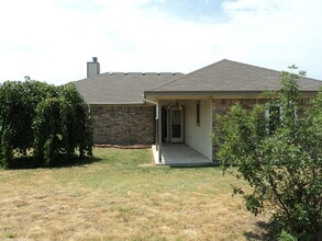 Building Photo - 3501 Woodrow Dr