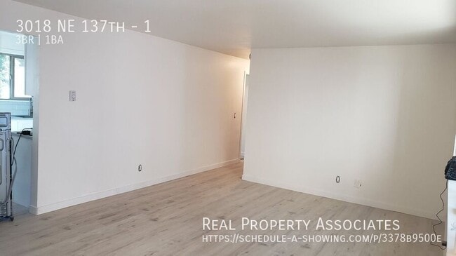 Building Photo - 3018 NE 137th-1