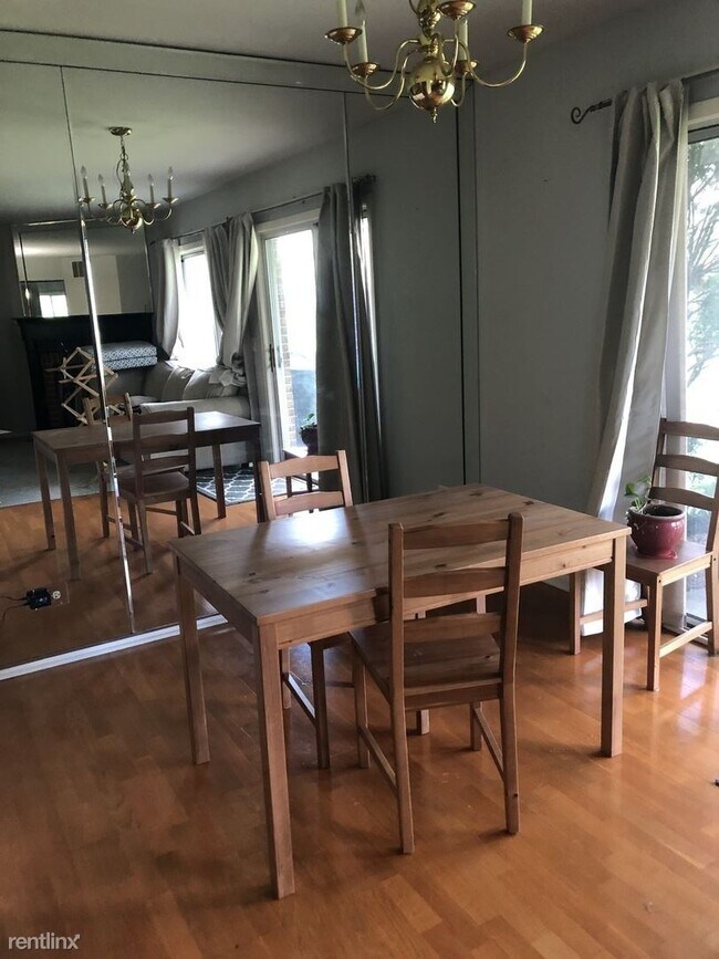 Foto del edificio - 1 br, 1 bath House - 2790 Glasgow Ct Unit W1