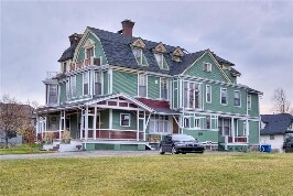 Foto del edificio - 422 E Fulton St