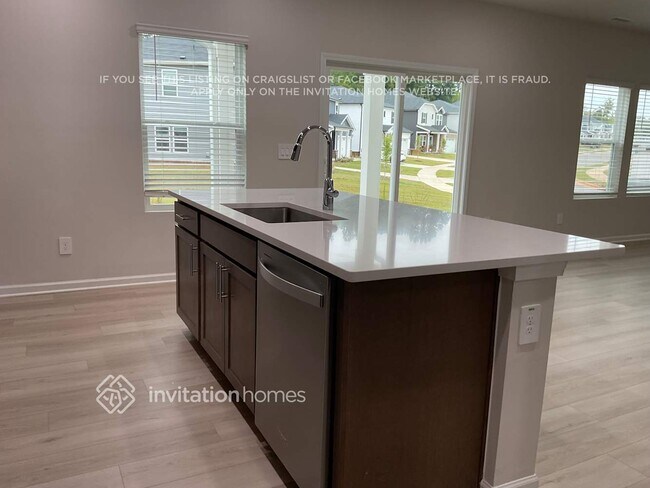 Foto del edificio - 552 Bridger Dr